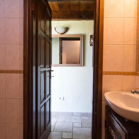 Apartment Fuer 2 Personen Ca 30 M In Buzinija, Adriakueste Kroatien Westkueste Von Istrien *