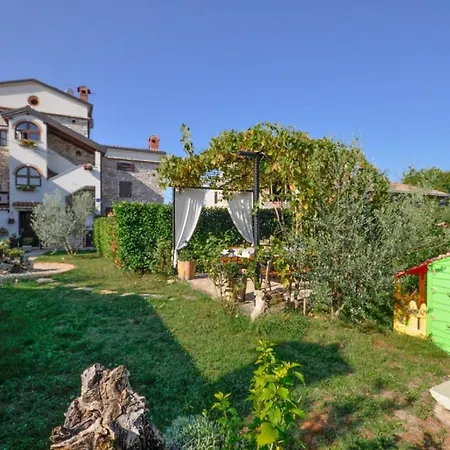 Apartment Fuer 2 Personen Ca 30 M In Buzinija, Adriakueste Kroatien Westkueste Von Istrien
